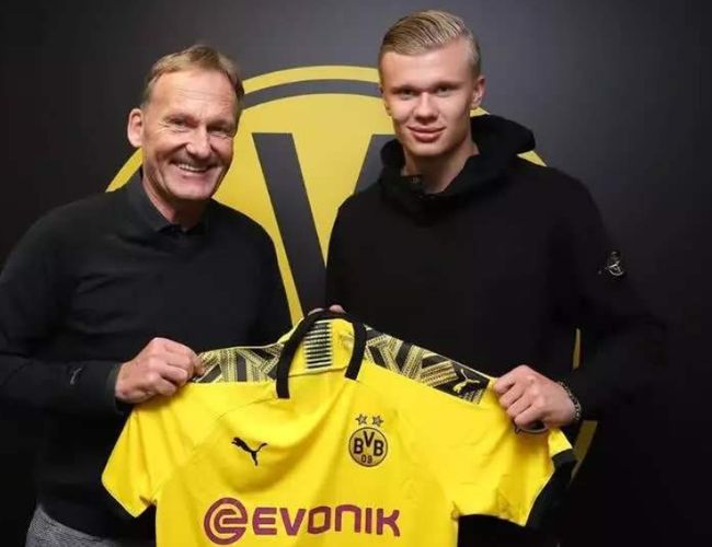 门德斯：萨福诺夫表现拯救了球队，为俱乐部创造历史感到自豪（门德斯：萨福诺夫力挽狂澜，我为俱乐部的历史性突破自豪）