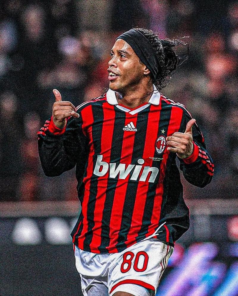 如果我是曼联高层，直接租米特洛维奇先顶着