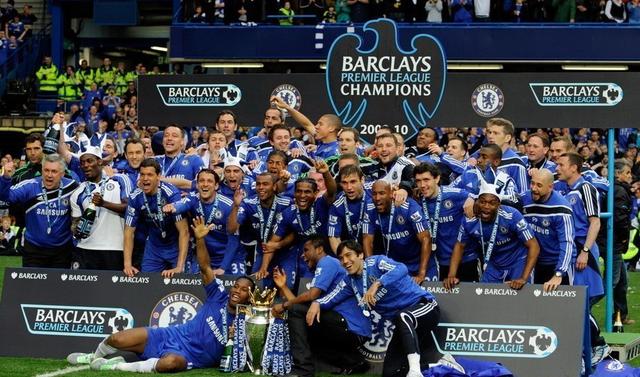 成都蓉城主帅徐正源获三年大合同，球队获亚冠资格，有望争夺双冠，球迷期待新赛季表现。