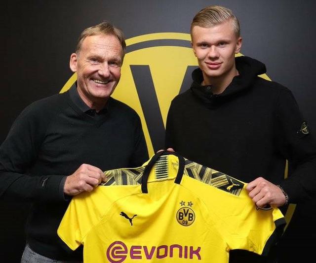 准备去沙特？太阳报：萨拉赫与亨德森聚餐，向后者请教了众多问题（将赴沙特？《太阳报》称萨拉赫与亨德森聚餐，向其取经问策）