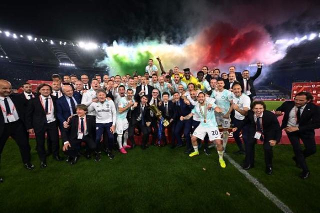 不到24岁！杰伦·约翰逊成为历史上砍下20+15+15最年轻前锋